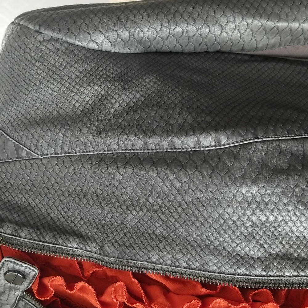 Kenneth Cole Faux Leather. Size XS. Grey. Lined. Zip Up with Zipper Pockets. - Picture 8 of 10
